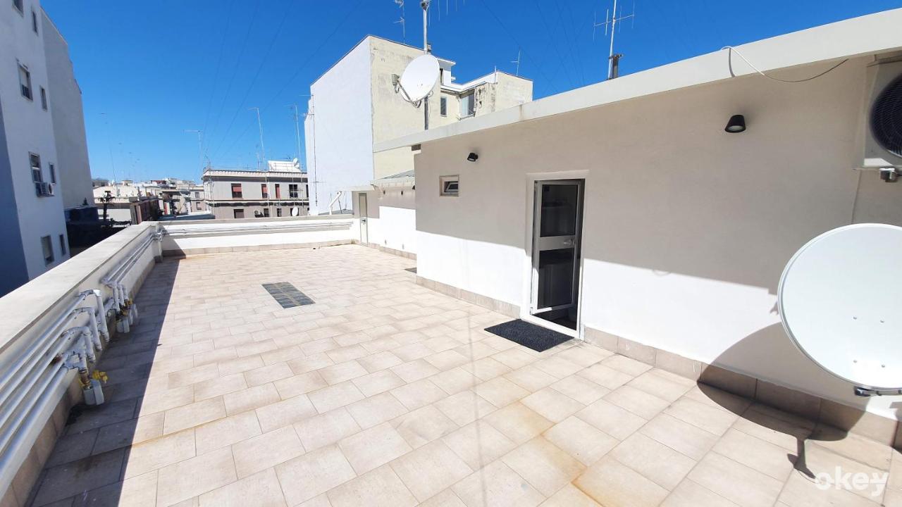 La Terrazza Tra I Tetti Studio - Bari Centro Leilighet Eksteriør bilde