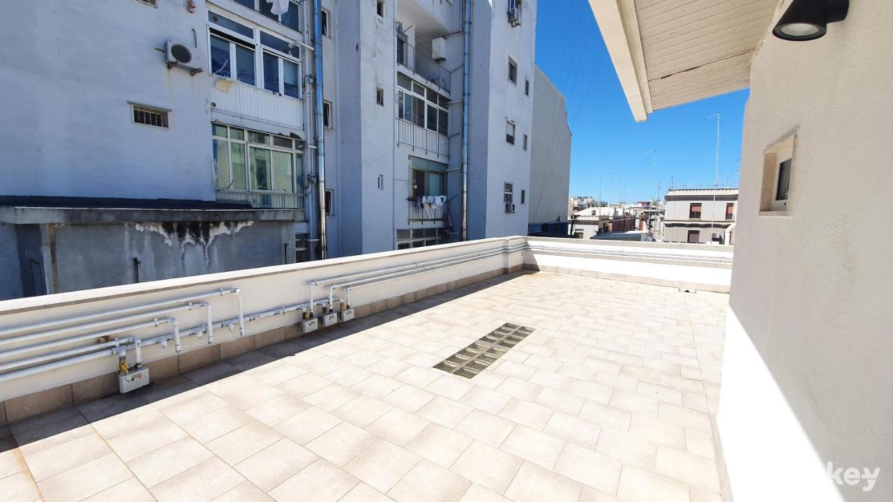 La Terrazza Tra I Tetti Studio - Bari Centro Leilighet Eksteriør bilde